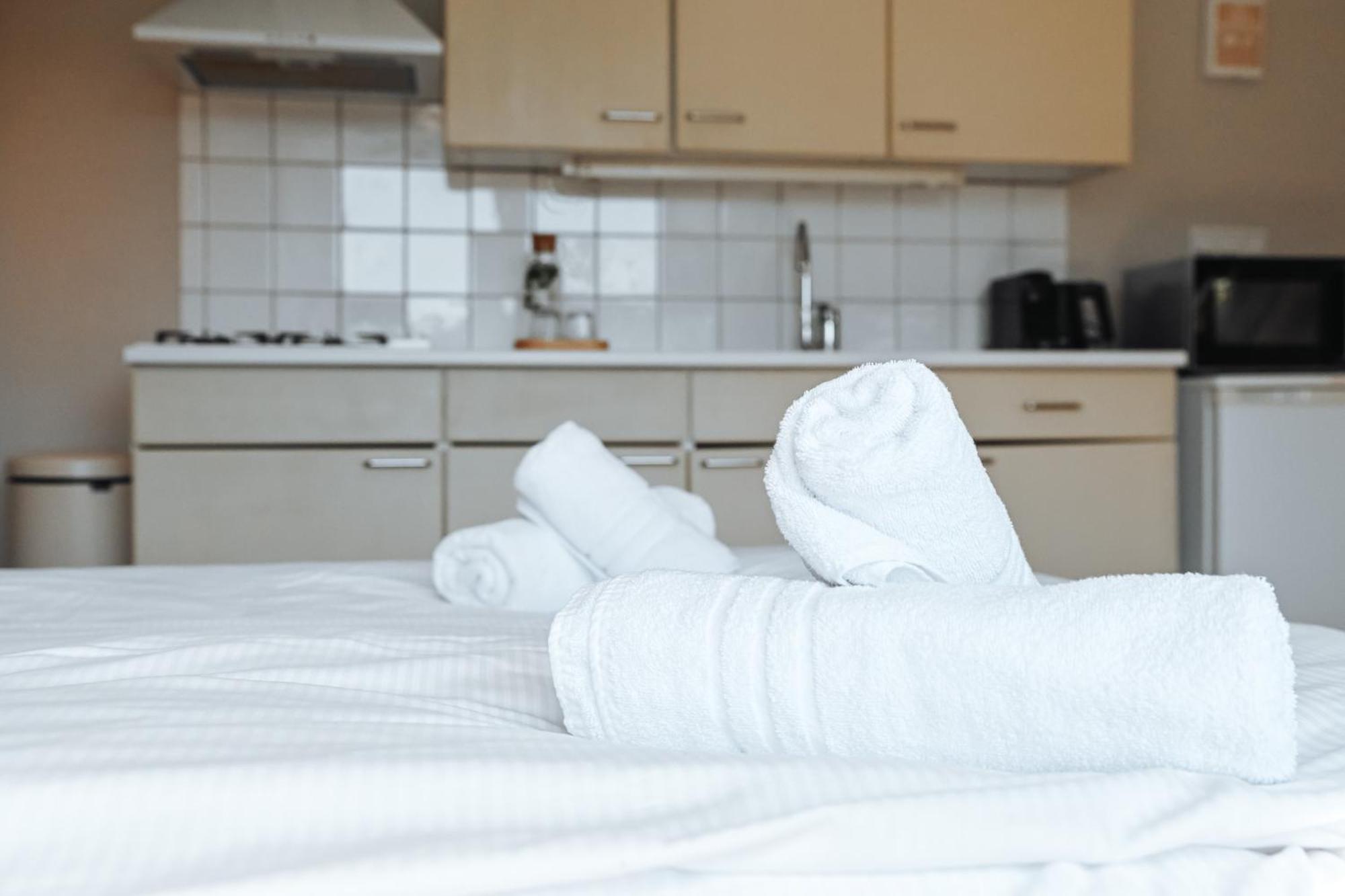High Street Apartments Zandvoort Room photo